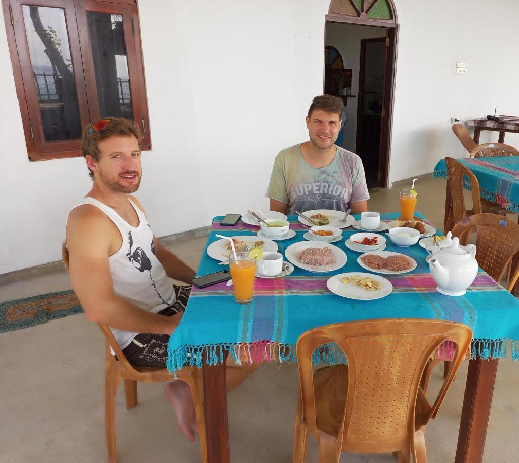 Rainbow Surf Beach Hotel Koggala Luaran gambar