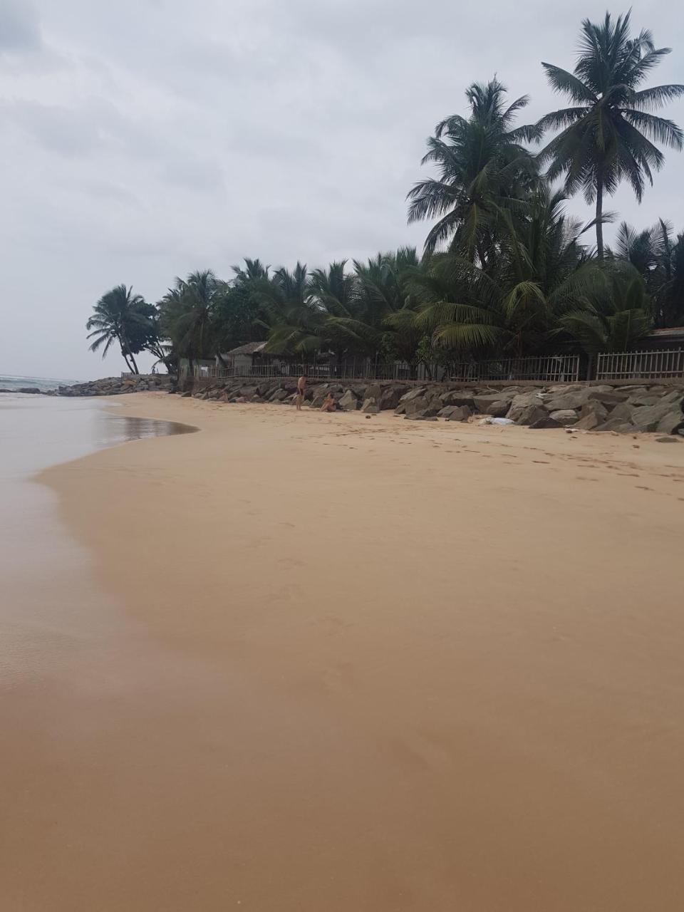Rainbow Surf Beach Hotel Koggala Luaran gambar
