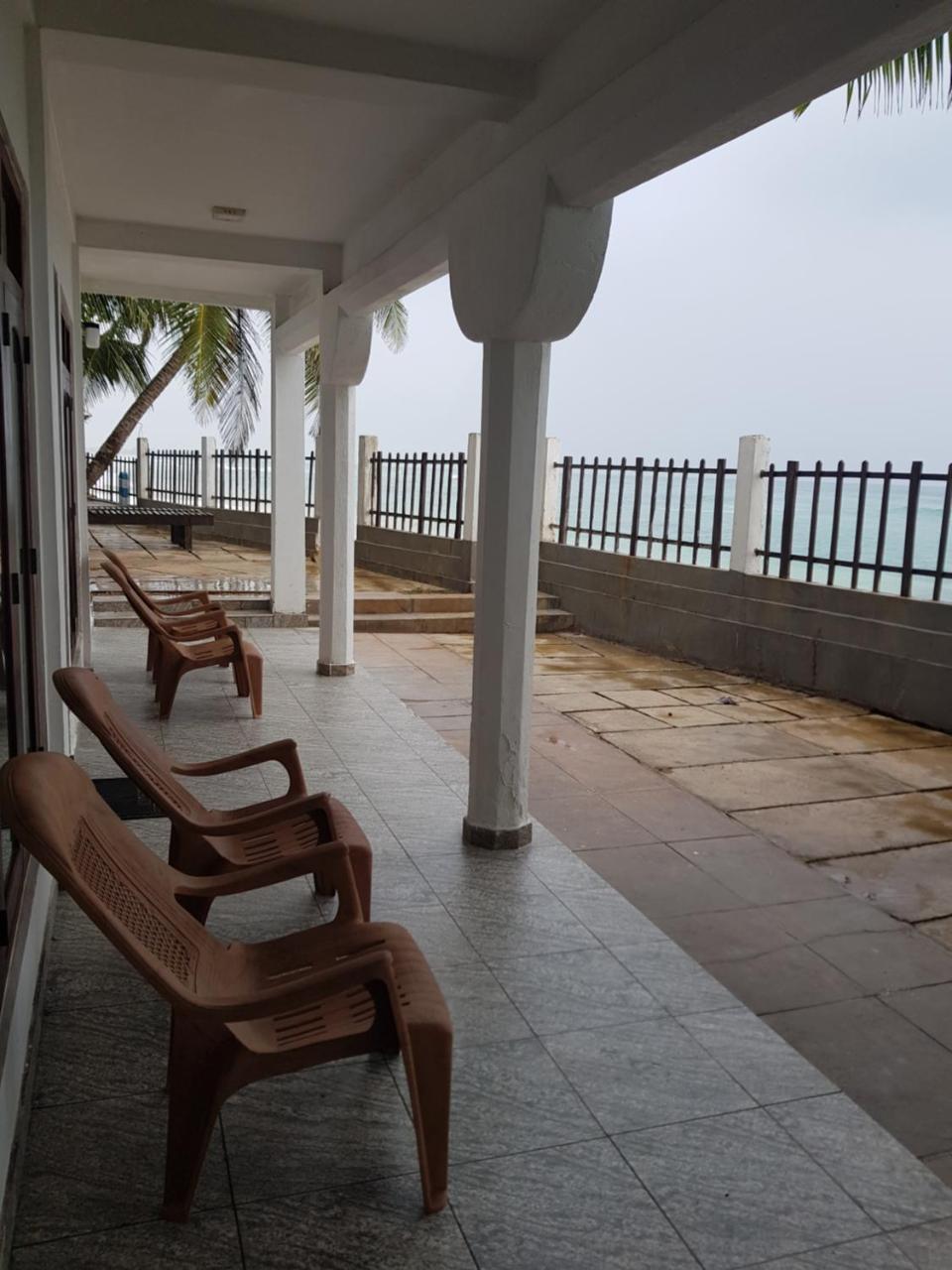 Rainbow Surf Beach Hotel Koggala Luaran gambar
