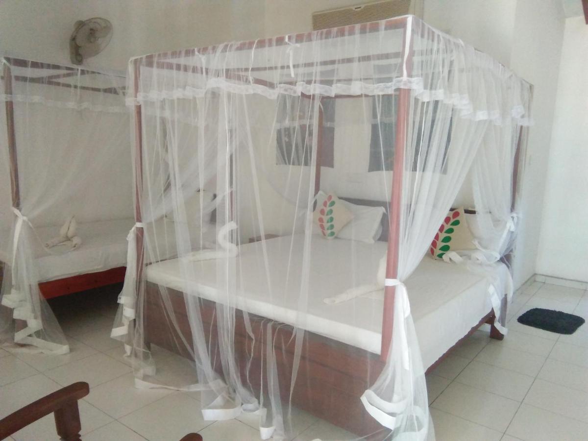 Rainbow Surf Beach Hotel Koggala Luaran gambar